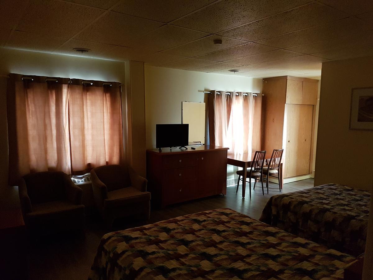 Beaver Hotel North Battleford Extérieur photo