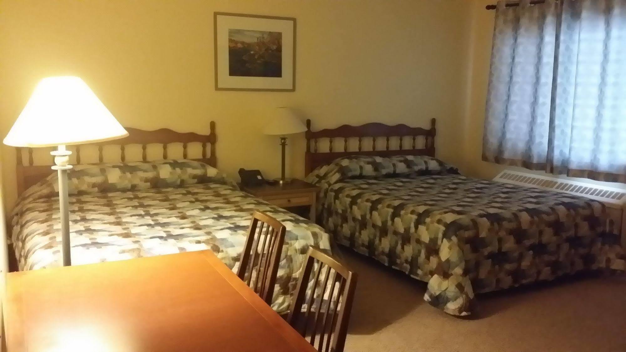 Beaver Hotel North Battleford Extérieur photo