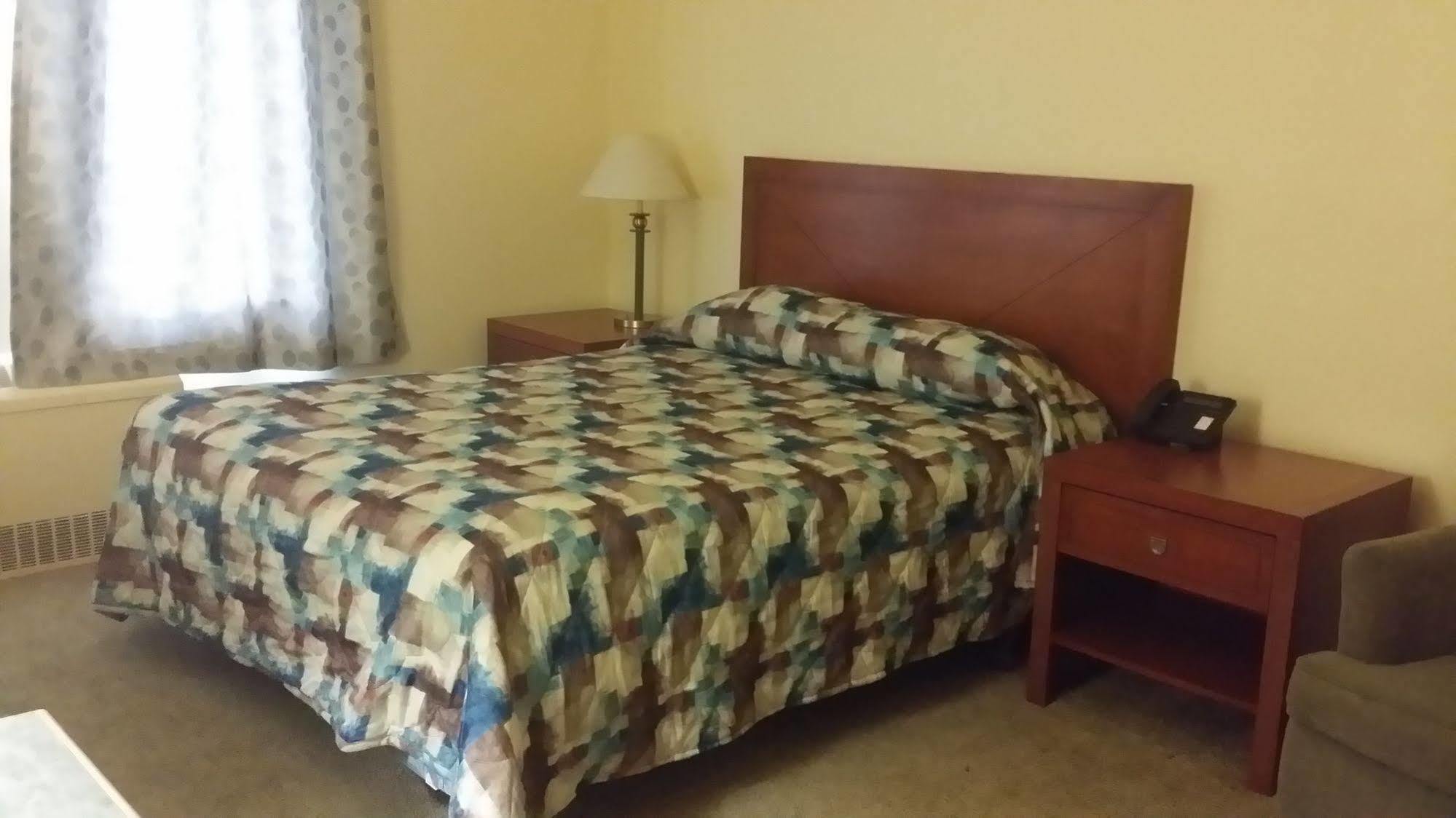 Beaver Hotel North Battleford Extérieur photo