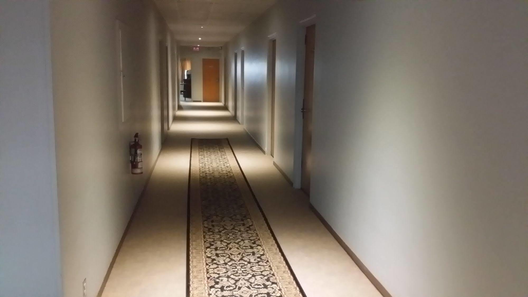 Beaver Hotel North Battleford Extérieur photo