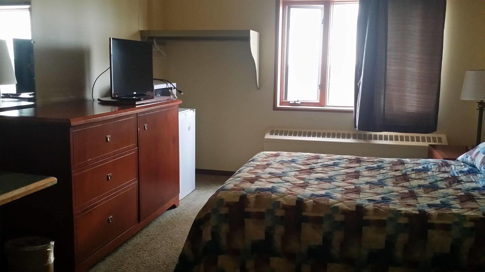 Beaver Hotel North Battleford Extérieur photo